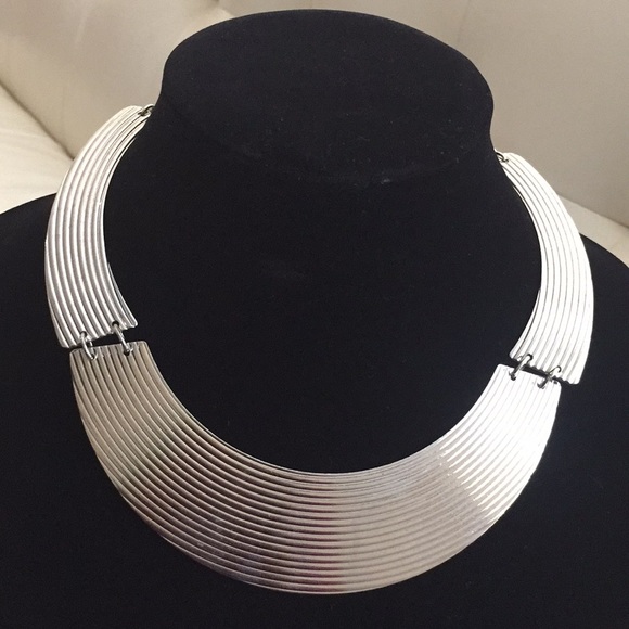 Necklace - Picture 2 of 4